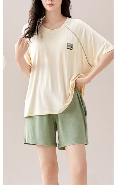 Cotton Pajamas Shorts: Cream on green