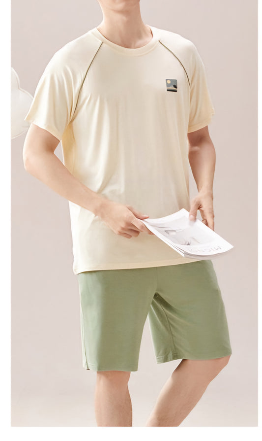 Men Shortsleeves with Shorts: Cream on Green